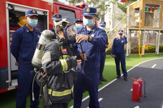 新时代赣鄱先锋 | 柴元武：水枪映照赤诚心 徽章闪耀护安宁